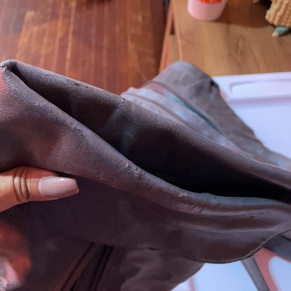 Knee high boots - Picture 6 of 6